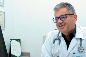 Geriatra comenta morte do Papa e alerta para cuidados com a saúde dos idosos