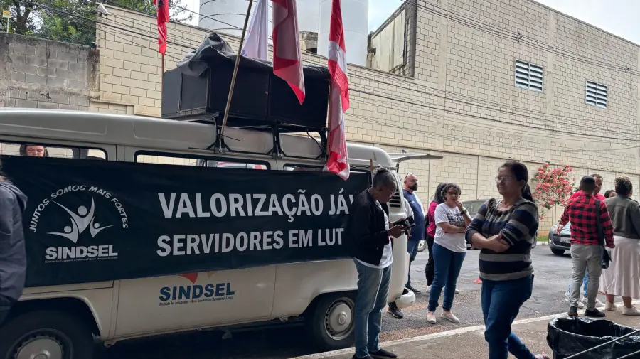 Servidores voltarão ao trabalho, mas manterão estado de greve, em Limeira 