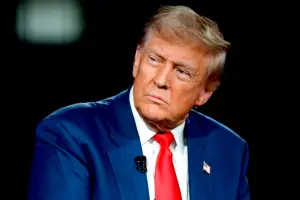 Trump eleva taxação da China para 125% e reduz de 75 países para 10%