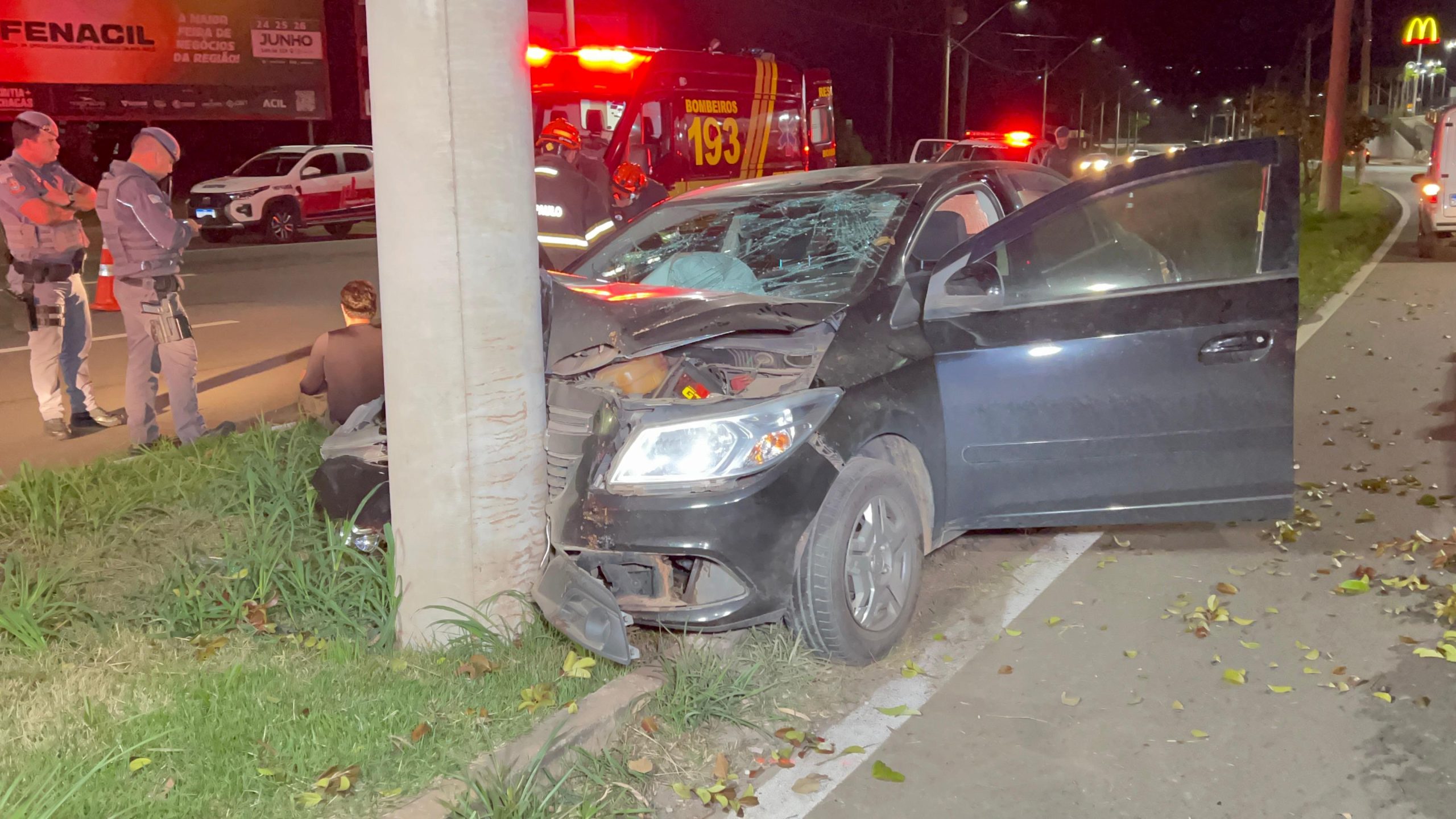 Acidente deixa duas mulheres feridas no Anel Viário