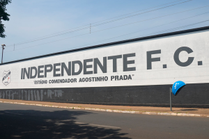Advogado de menor que denunciou alojamento do Galo de Limeira presta esclarecimentos