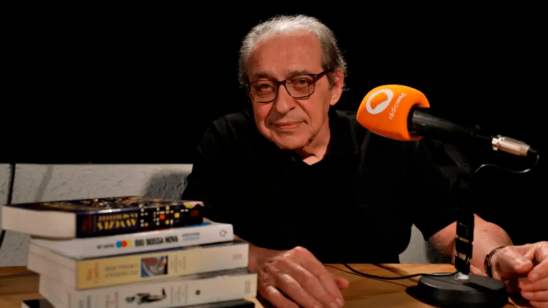 Bienal 2025 terá parque literário e homenageará o escritor Ruy Castro
