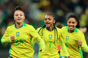 Brasil bate Japão por 3 a 1 com grande atuação e Neo Química Arena lotada