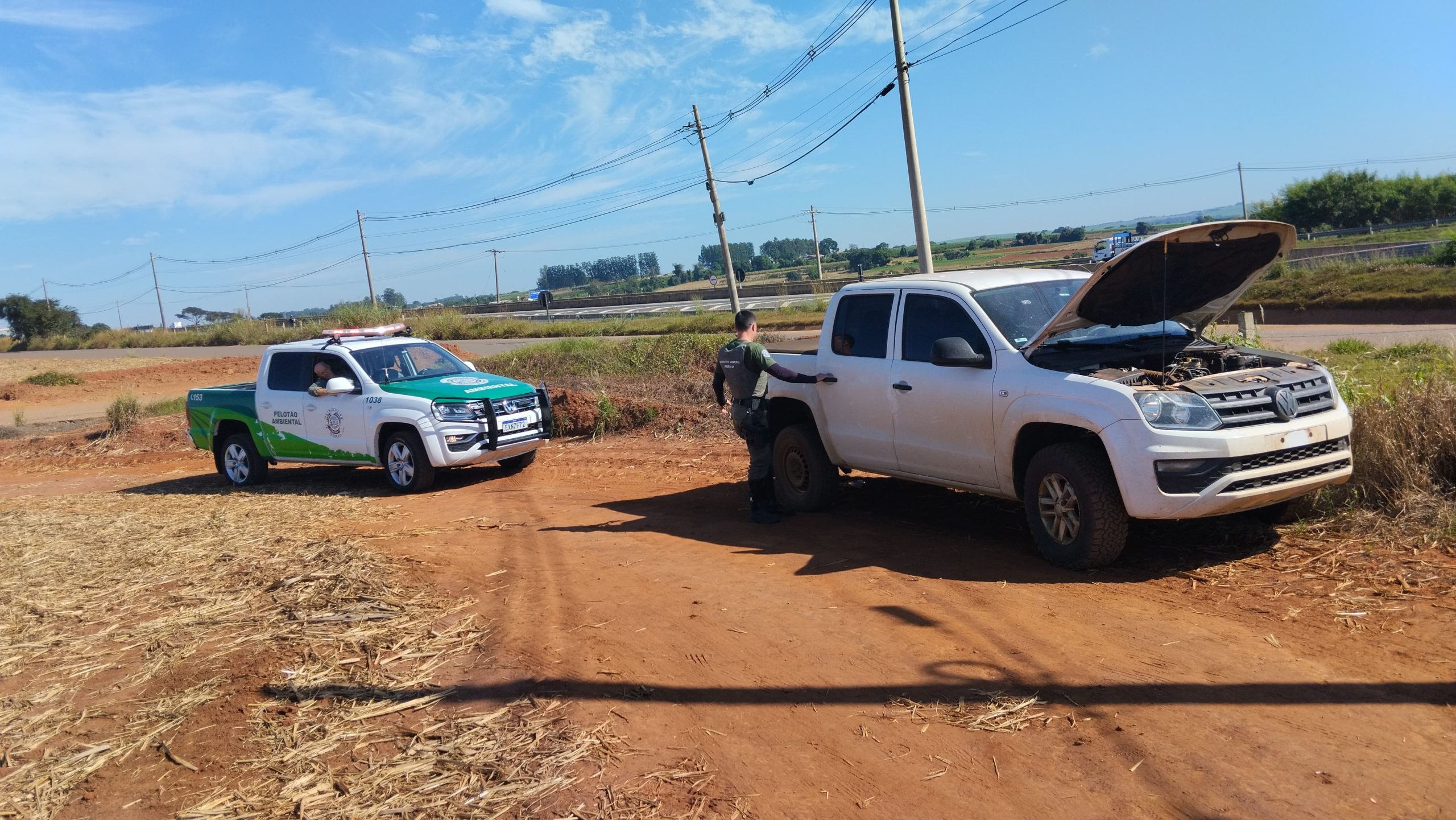 Caminhonete furtada em São José do Rio Preto é localizada abandonada em Limeira