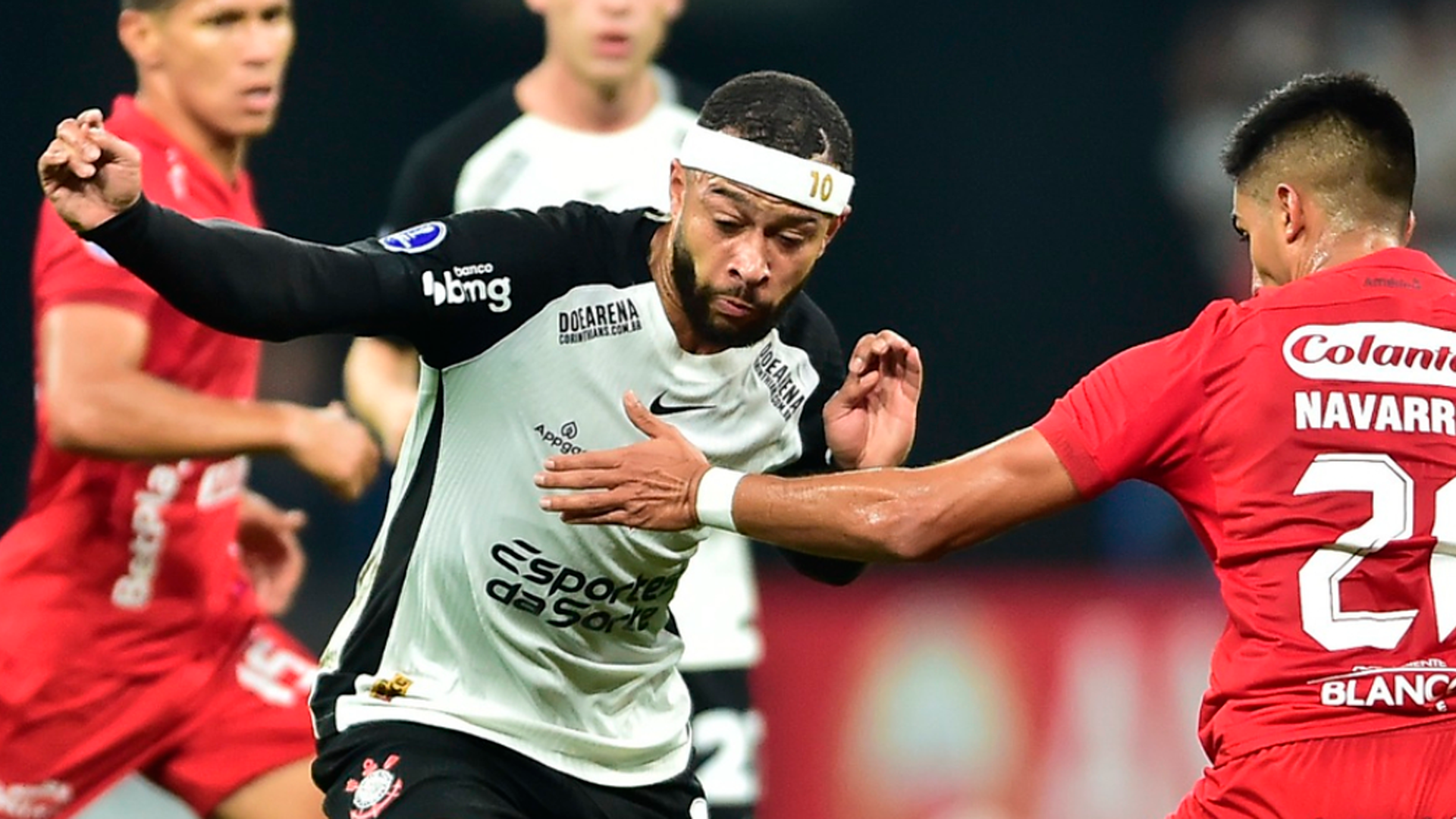 Corinthians sai na frente, mas só empata com o América de Cali