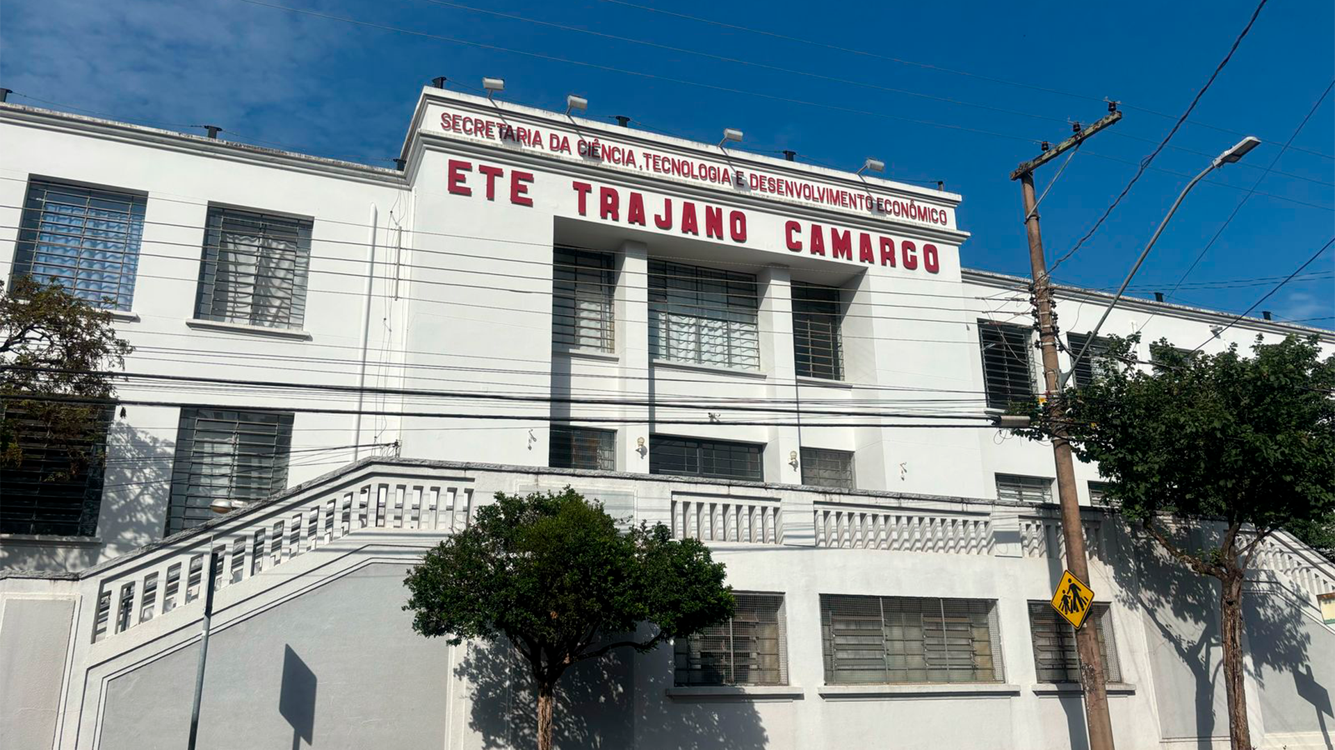 ETEC Trajano Camargo celebra 72 anos com solenidade especial em homenagem à sua história