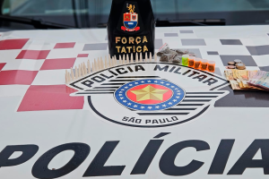 Força Tática prende jovem vendendo drogas no Odécio Degan, em Limeira