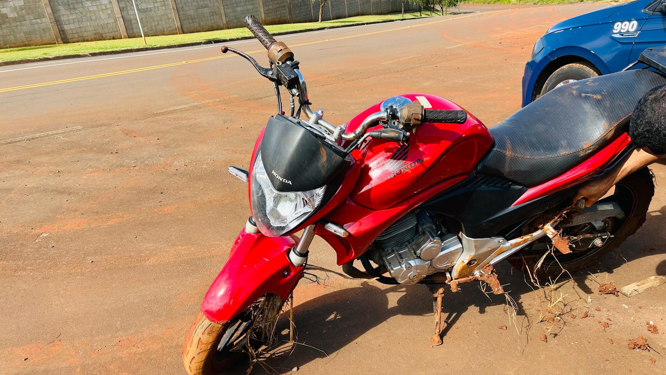 GCM localiza motocicleta abandonada em área de mata em Limeira