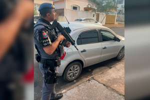 Gol com chassi adulterado é apreendido no Cidade Universitária II, em Limeira