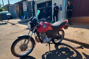 Homem é detido por embriaguez e fuga com moto irregular em Limeira