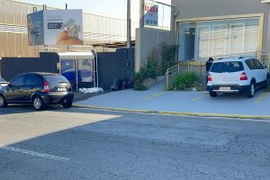 Idoso morre após sofrer parada cardiorrespiratória em ponto de ônibus no Jardim Glória