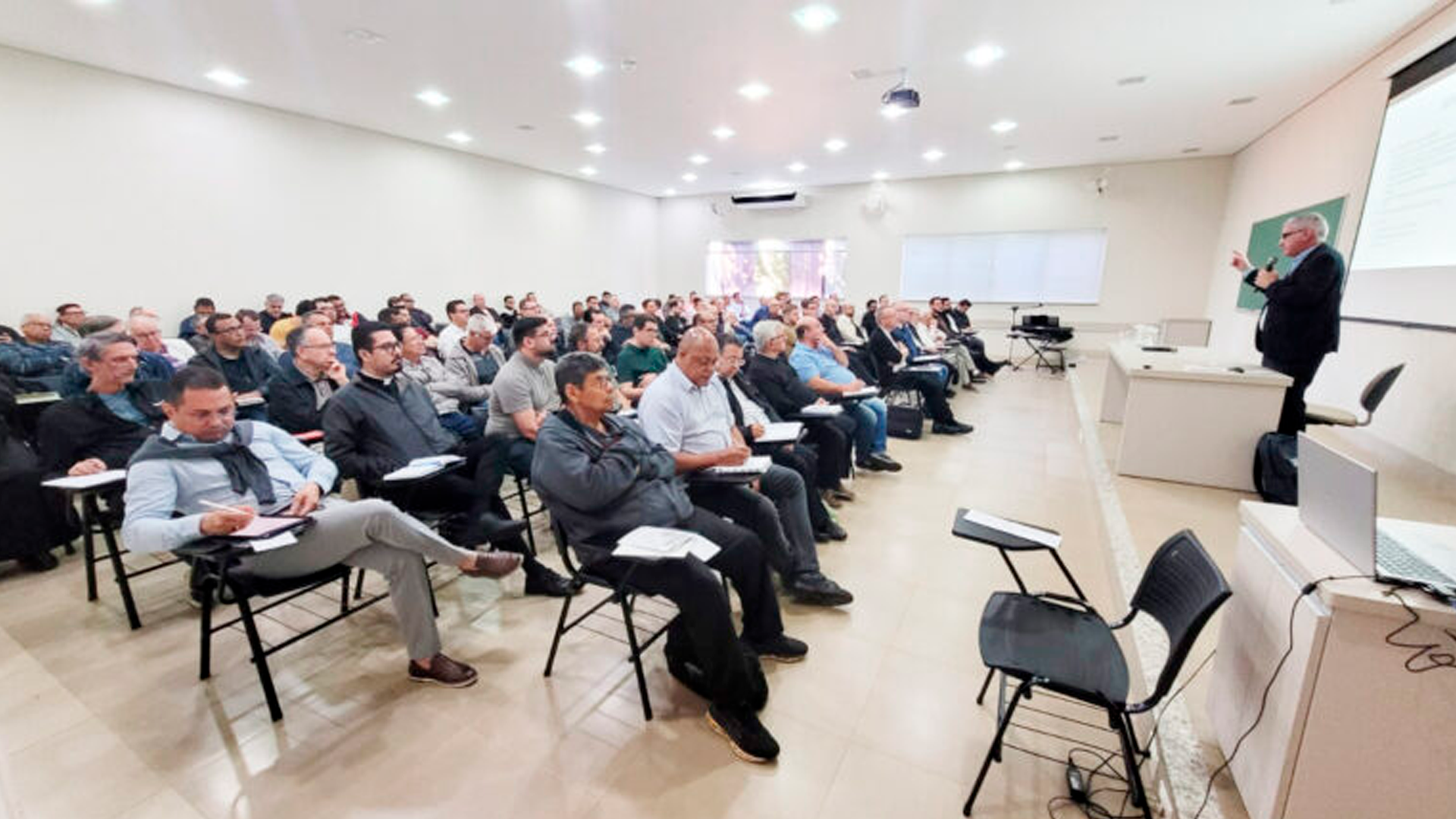 Início do pontificado de Leão XIV pauta encontro da Diocese de Limeira