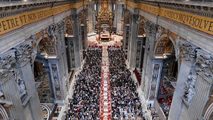 Missa Pro Eligendo Pontifice marca início do Conclave para eleger novo Papa