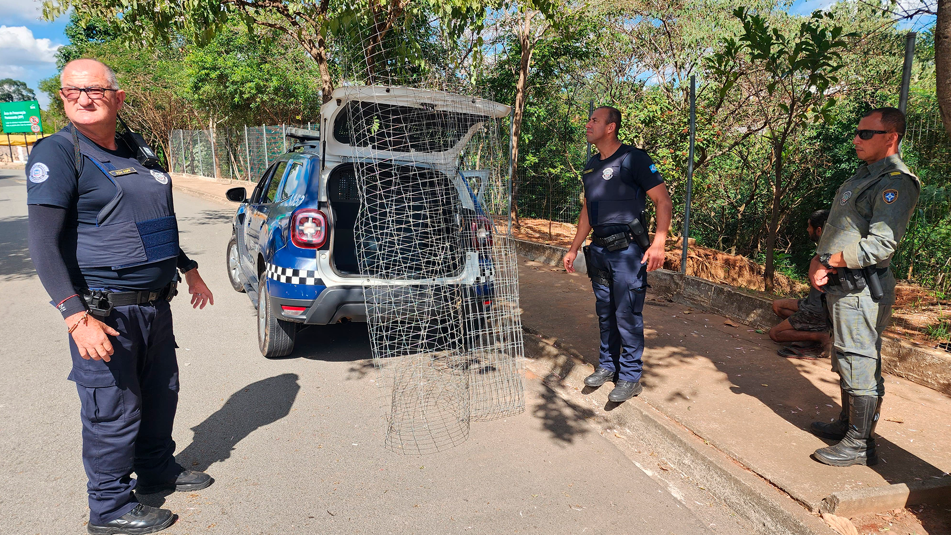 Morador de rua é preso furtando grade das instalações do Sesc em Limeira