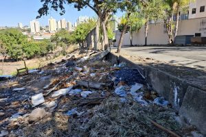 Moradores denunciam abandono e invasão na área da Antiga União em Limeira