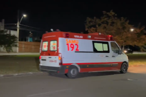 Motociclista fica gravemente ferido após bater em ponto de ônibus em Limeira