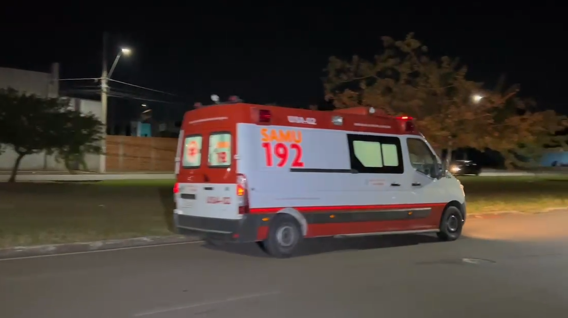 Motociclista fica gravemente ferido após bater em ponto de ônibus em Limeira