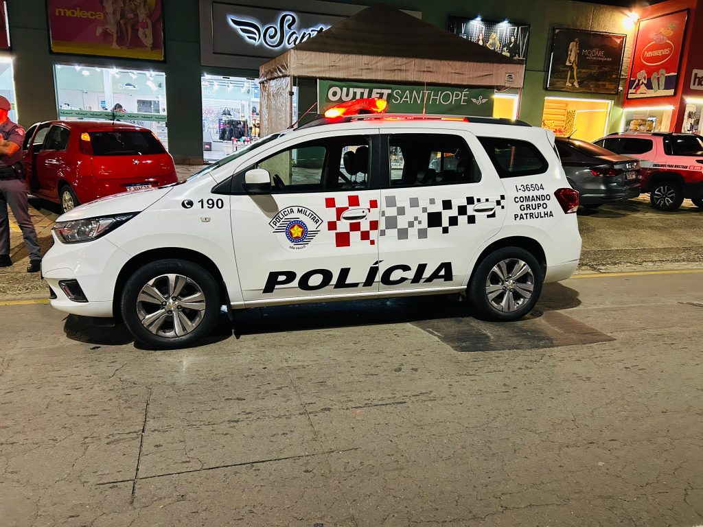 Mulher fica gravemente ferida após ser atropelada (1)