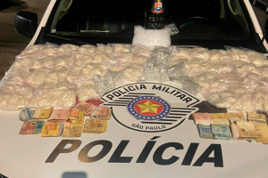 PM apreende mais de 6 kg de cocaína e R$ 7,5 mil em Limeira