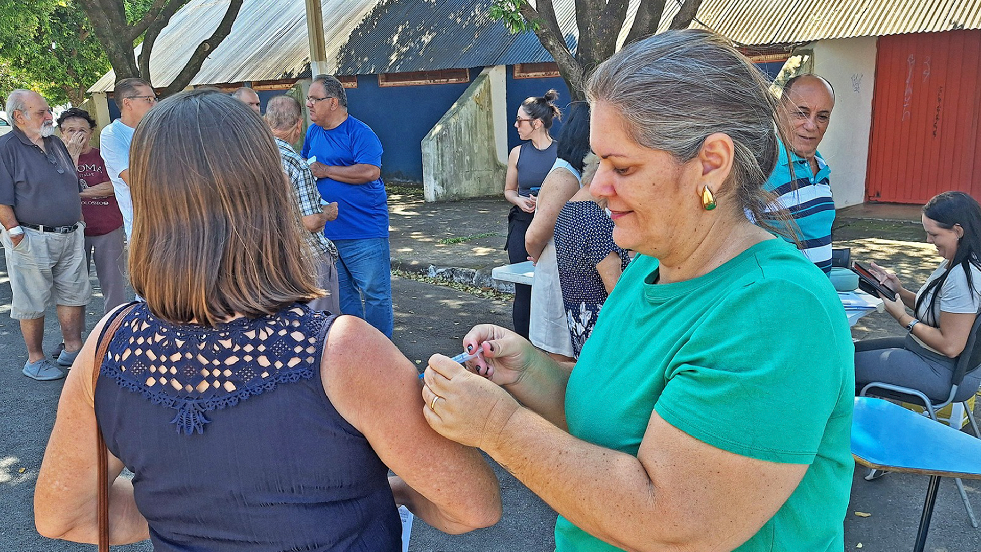 Saúde aplica 1,8 mil vacinas no Dia D em Limeira; imunização segue disponível