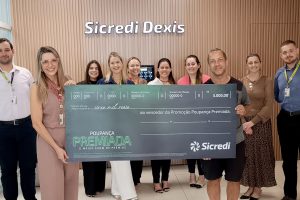 Sicredi Dexis contempla dois associados com a Poupança Premiada