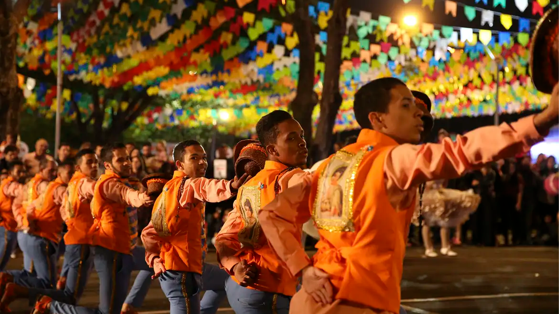 Com origem europeia, festas juninas misturam devoção, comidas e danças