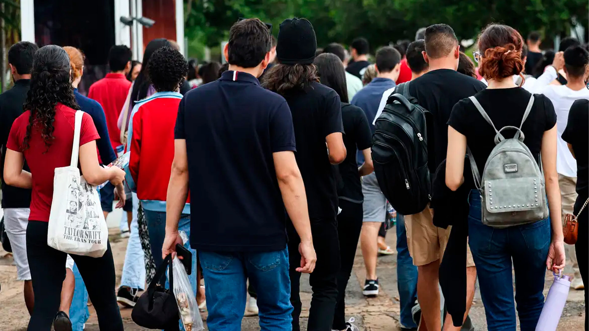 Estudantes têm até as 23h59 desta sexta para fazer a inscrição no Enem
