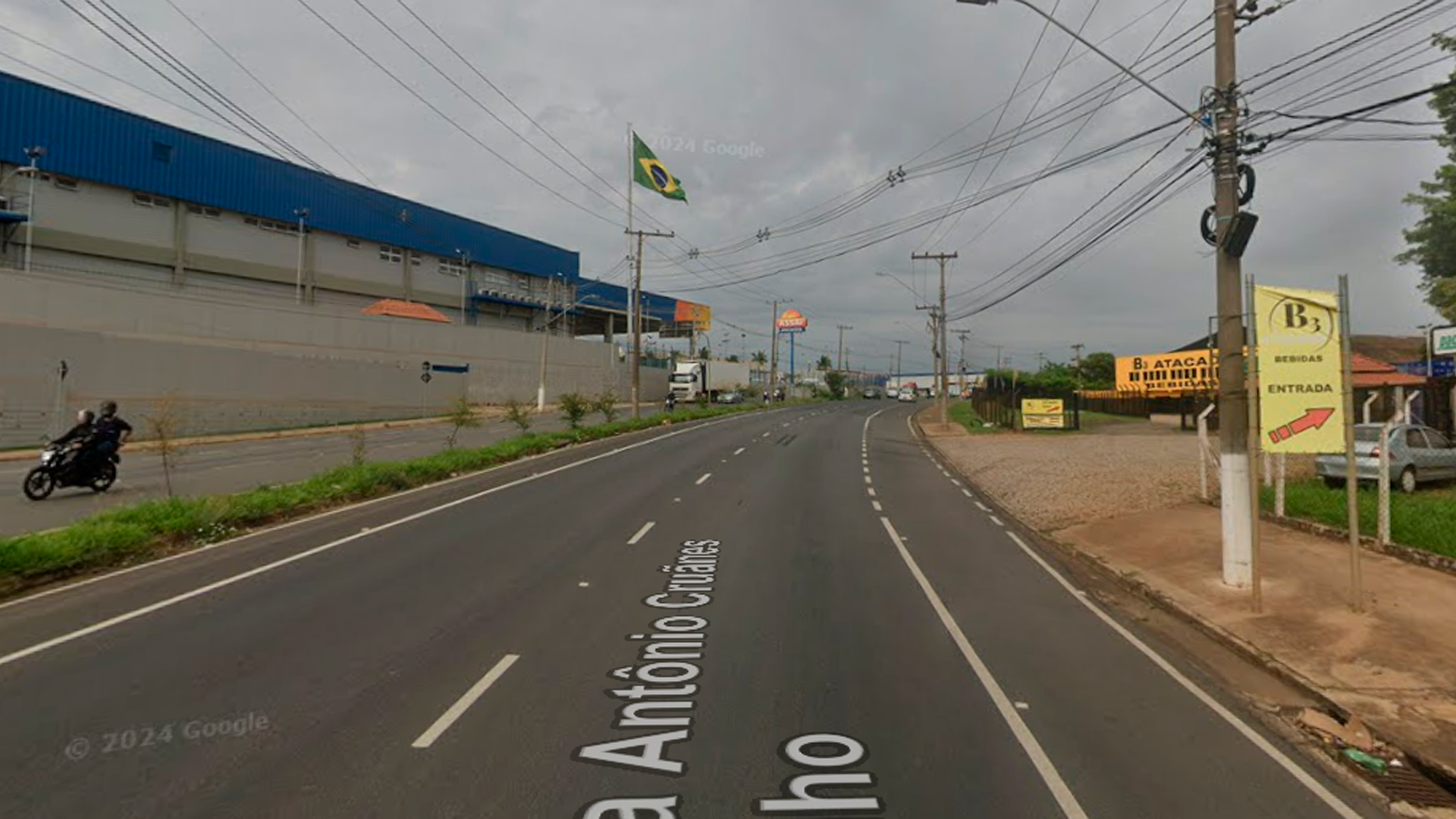 Moto é furtada de estacionamento de empresa no Jd. Glória, em Limeira