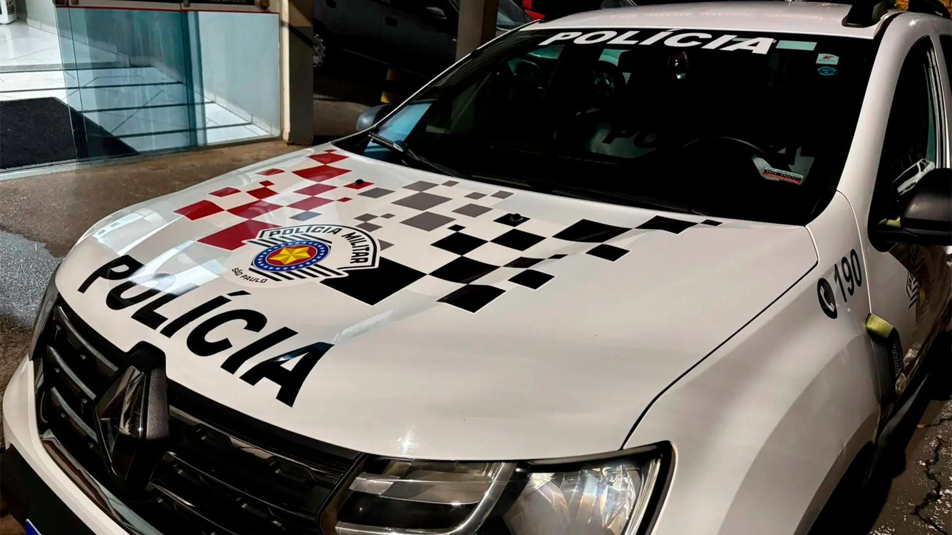 Mulher é presa após pedir para carregar celular e furtar aparelho em Limeira