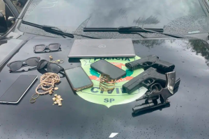 Polícia Civil prende 5 durante roubo com reféns na Grande SP