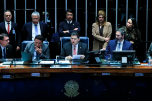 Senado aprova aumento do número de deputados federais para 531