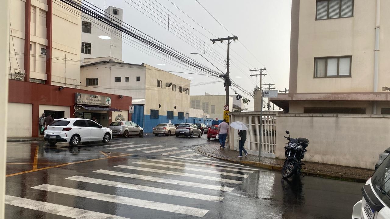 Sexta começa com chuva em Limeira e fim de semana terá sol de dia e frio nas madrugadas
