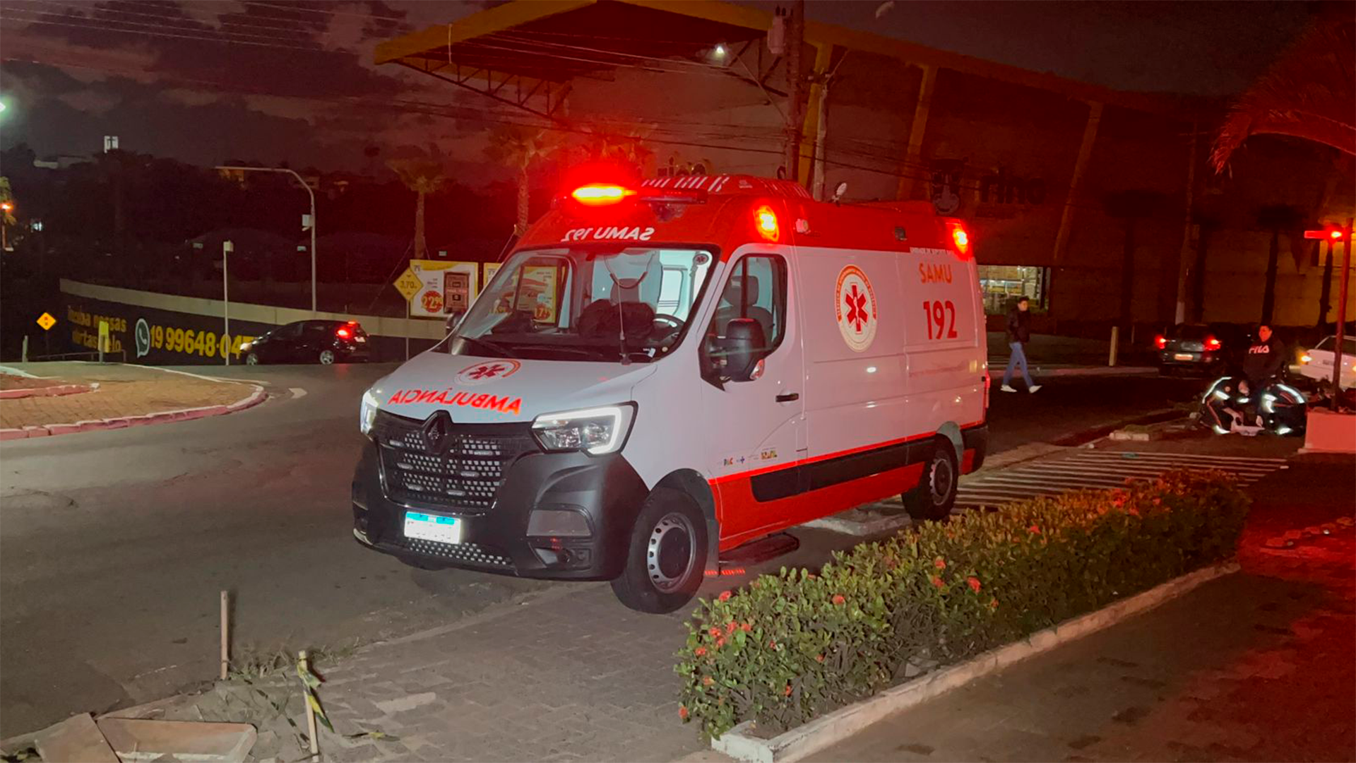 Duas pessoas ficam feridas após incidente na rotatória da Ponte Preta, em Limeira
