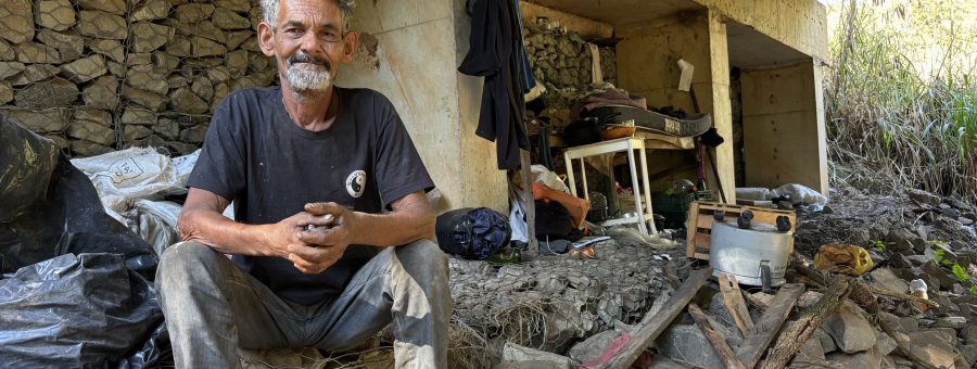 Homem vive embaixo da ponte e sonha com recomeço em Limeira