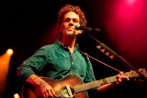 Ingressos para show de Nando Reis em Limeira esgotam poucas horas após abertura