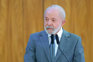 Lula regulamenta a Lei de Reciprocidade Comercial