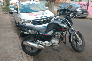 Moto com chassi e motor adulterados é apreendida no Abílio Pedro, em Limeira