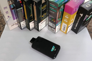 Tabacaria é flagrada vendendo cigarros eletrônicos próximo a escola em Limeira