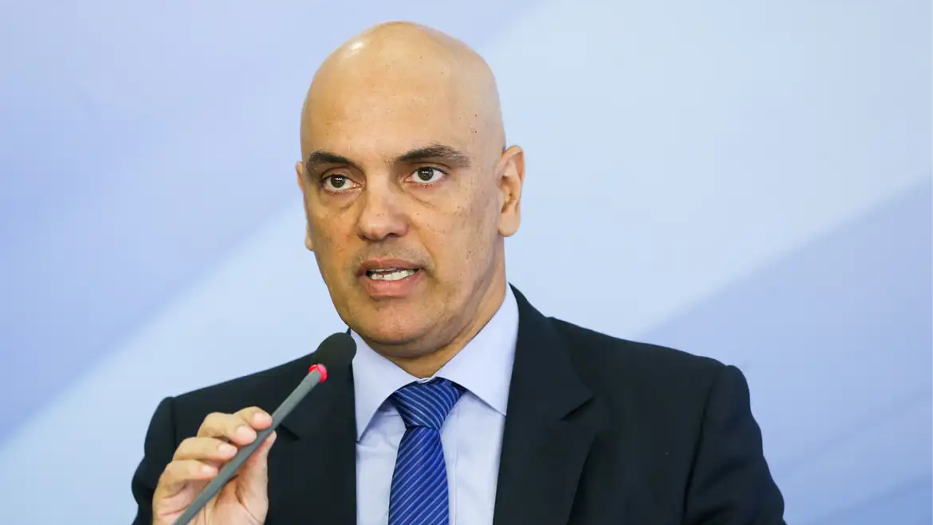 Entidades e sindicatos de Limeira divulgam manifesto contra moção da Câmara que declarou Moraes persona non grata