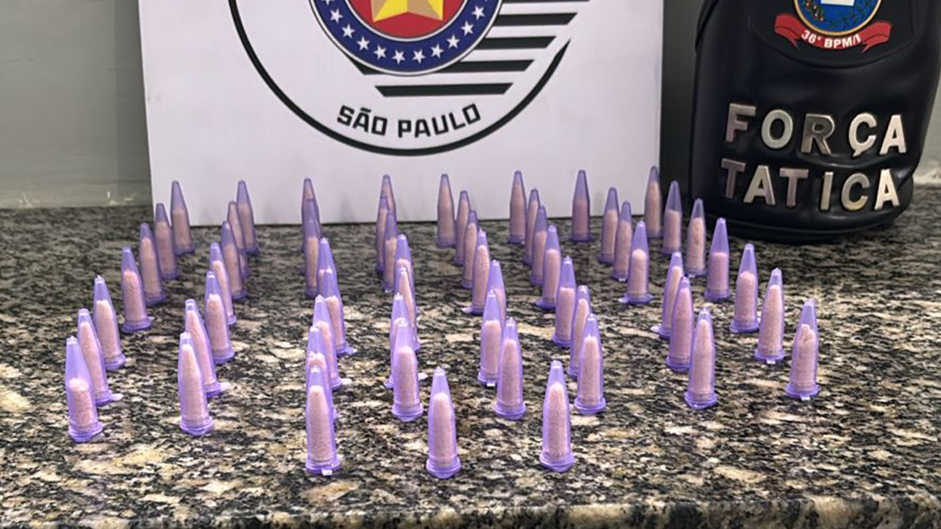 Homem é preso com 59 porções de cocaína em Limeira