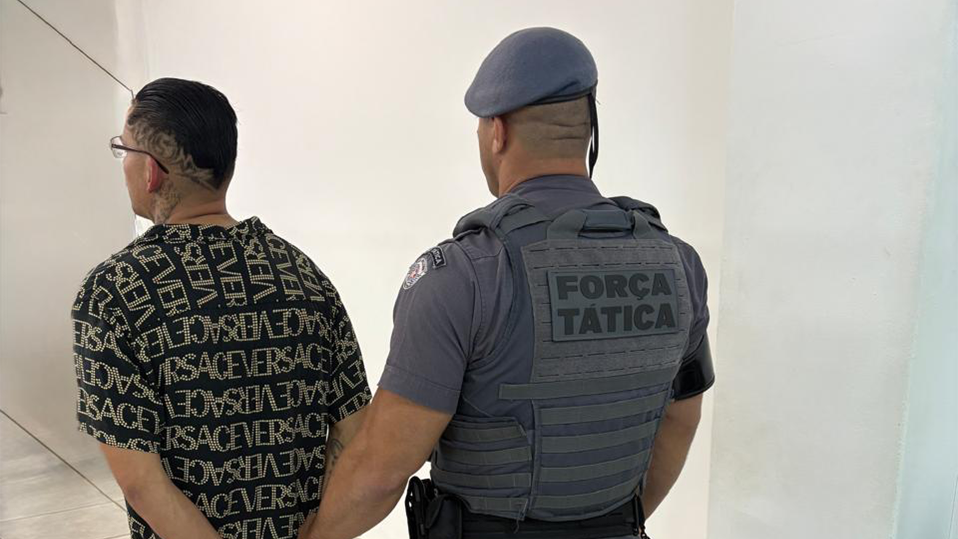 Homem procurado por tráfico, furto e lesão corporal é preso na Vila Queiroz, em Limeira