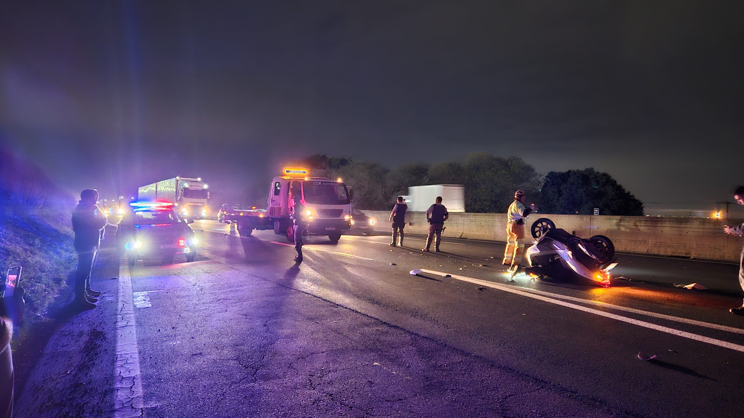 Motociclista morre após colisão traseira na Rodovia Anhanguera