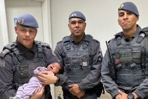 Recém-nascida é salva pela PM após engasgar em Limeira