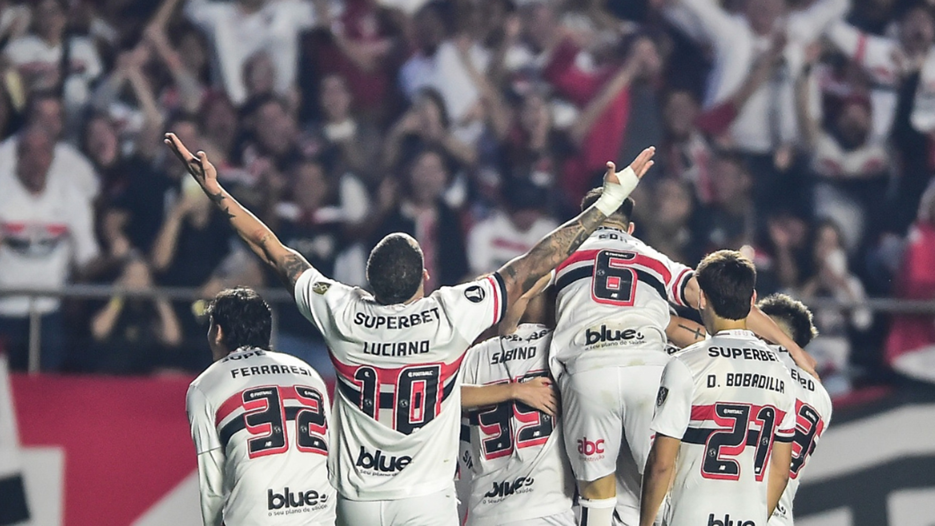 São Paulo leva susto, mas elimina Atlético Nacional-COL nos pênaltis e avança