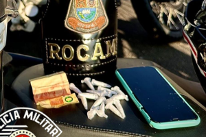 Adolescente de 17 anos é apreendido com porções de drogas em Limeira