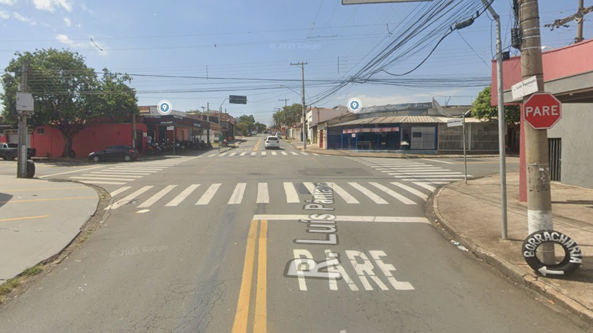 Cadeirante é atingida por carro no Pq. Novo Mundo, em Limeira