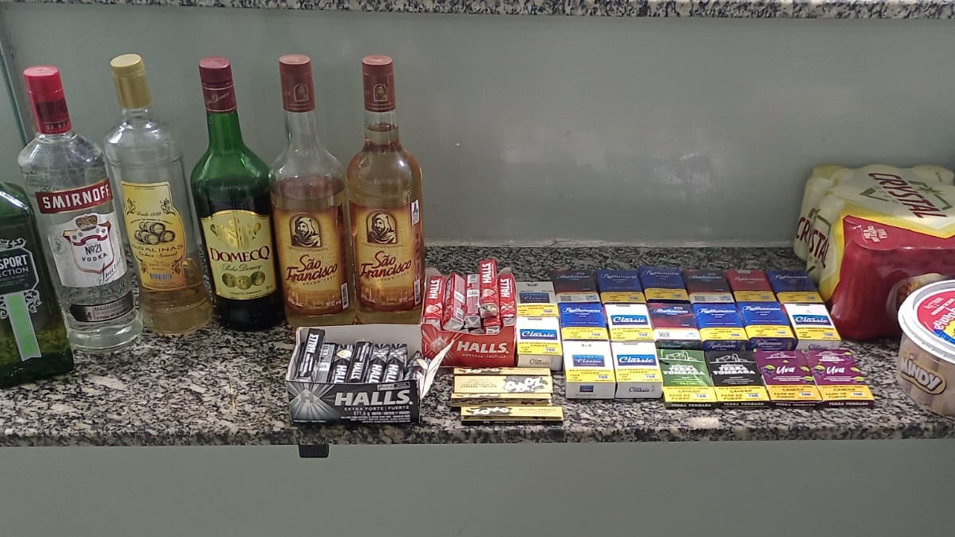 Dupla é presa após tentativa de furto em bar na Av. Campinas, em Limeira