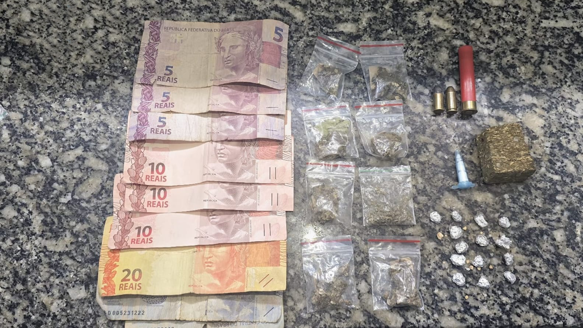 Homem é preso com drogas e munições em Iracemápolis