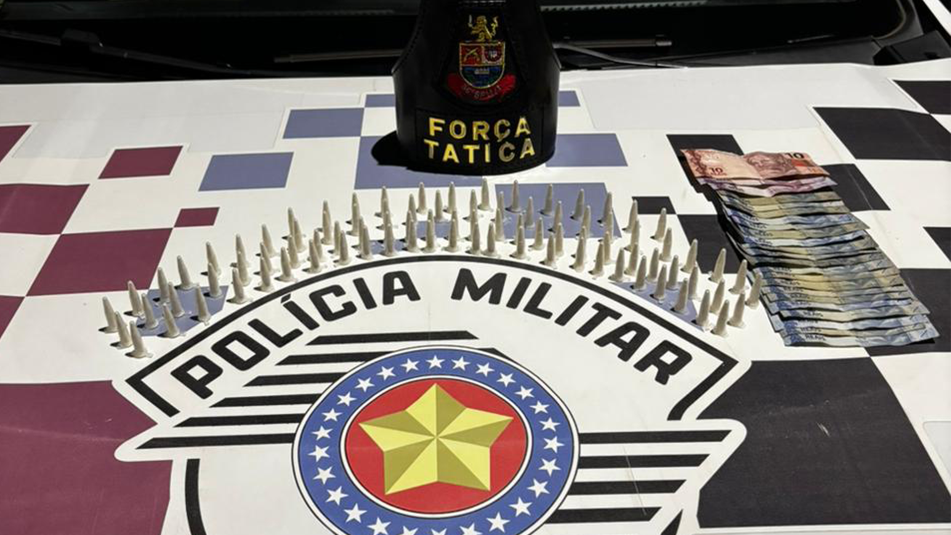 Jovem é preso com 90 porções de cocaína no Abílio Pedro em Limeira