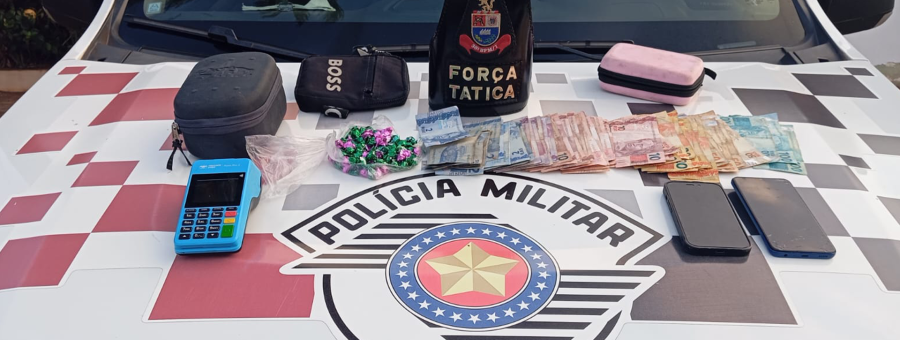 Jovem é preso em tabacaria com mais de 100 pedras de crack e R$ 1,5 mil em Limeira
